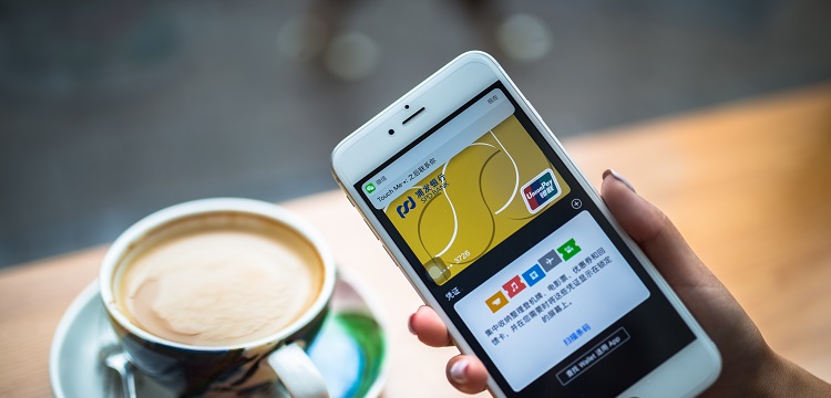 女性必讀!化妝品檢測(cè)?眼睛突然出現(xiàn)灼熱和針狀刺痛的原因可能是什么 ?健明迪